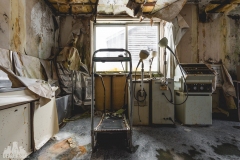 deadinside-urbex-dead-inside-natalia-sobanska-abandoned-abandoned-hospital-clinic-of-the-mainers-Japan-Haikyo-11-of-25