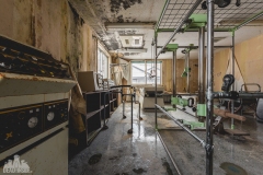 deadinside-urbex-dead-inside-natalia-sobanska-abandoned-abandoned-hospital-clinic-of-the-mainers-Japan-Haikyo-12-of-25