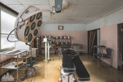 deadinside-urbex-dead-inside-natalia-sobanska-abandoned-abandoned-hospital-clinic-of-the-mainers-Japan-Haikyo-5-of-25
