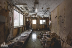 deadinside-urbex-dead-inside-natalia-sobanska-abandoned-abandoned-hospital-clinic-of-the-mainers-Japan-Haikyo-8-of-25