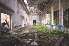 deadinside-urbex-dead-inside-natalia-sobanska-abandoned-abandoned-theater-abandoned-Abkhazia-ruins-Georgia-8-of-32